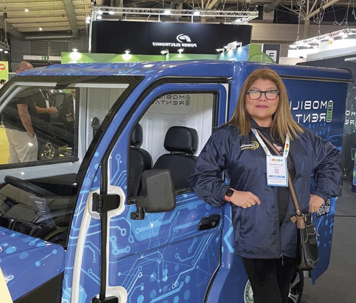 Marcela Maldonado en una feria de innovación y movilidad